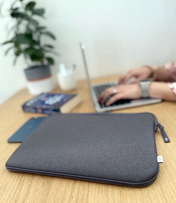 Housse Shade ²Life Anthracite - MacBook Pro 16