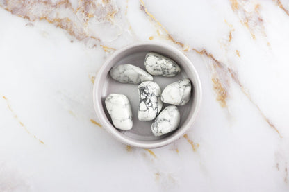 Howlite rolled stone